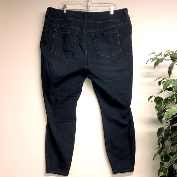 Torrid Jeans - Picture 4 of 6